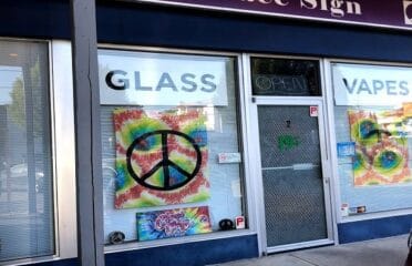 The Peace Sign – Glass and Vape Shop in Victoria